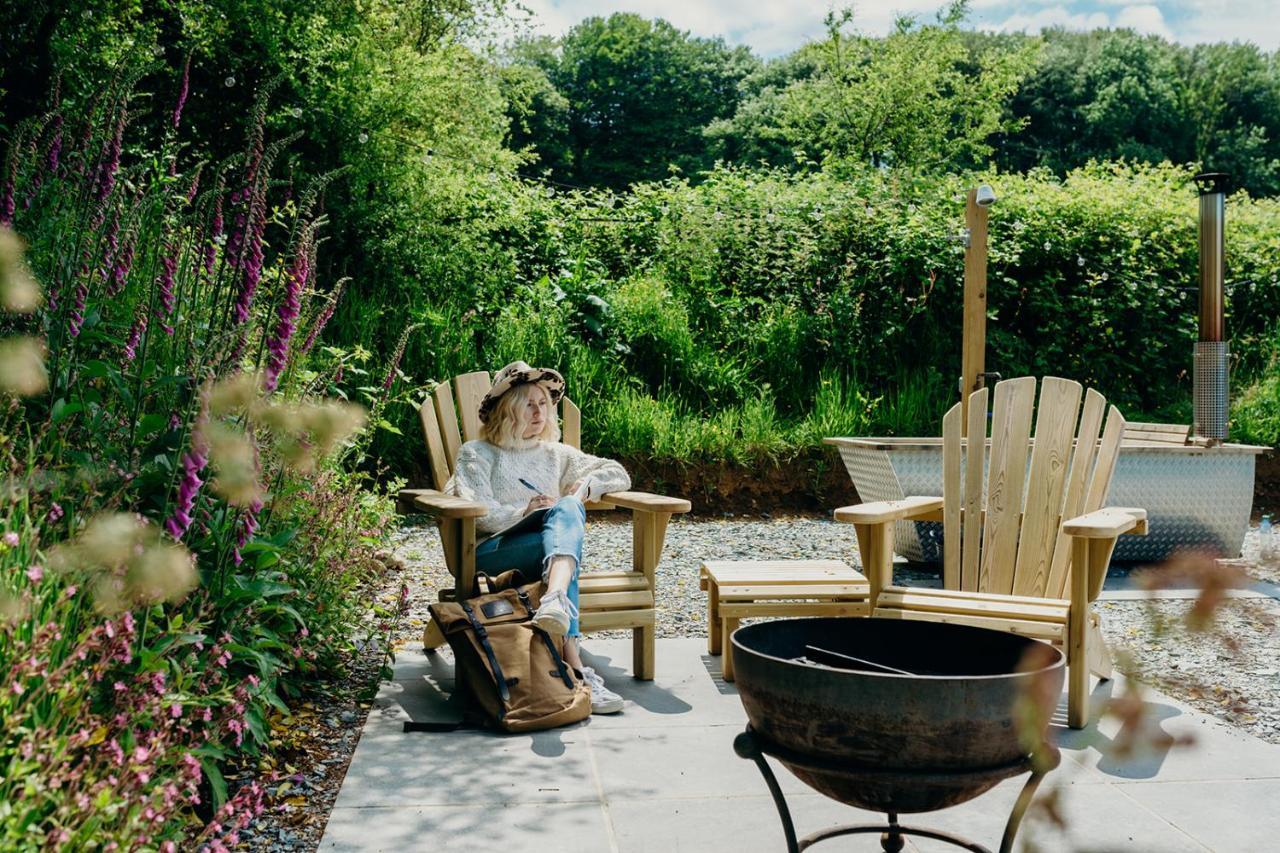 Blatchford Briar - Award Winning Private Shephards Huts With Their Own Secluded Hot Tubs Milton Abbot 외부 사진
